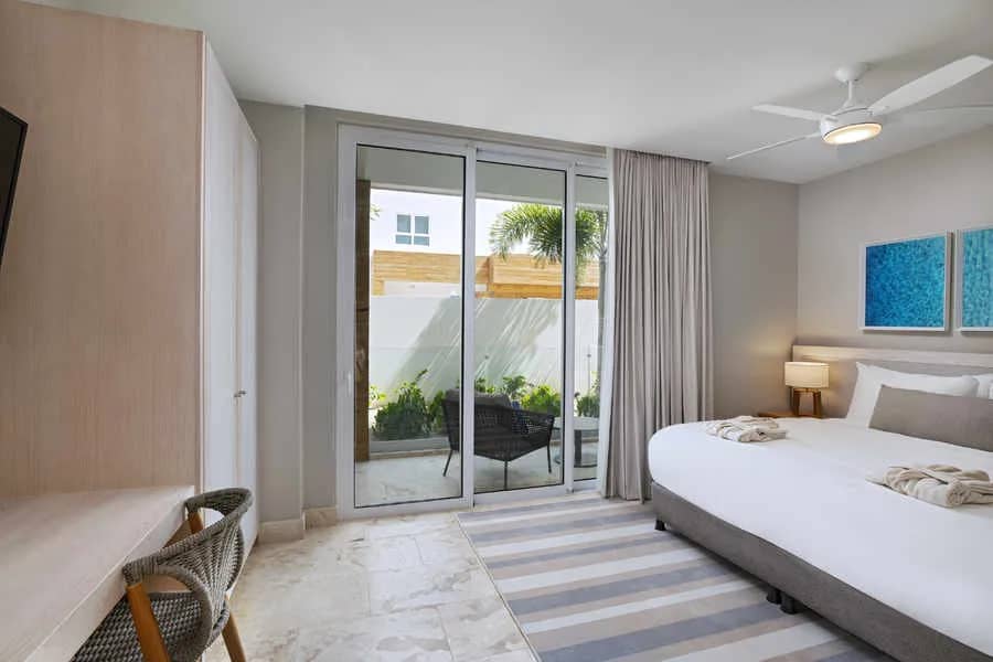 Oceanfront 3 Bed Villa with Plunge Pool - image