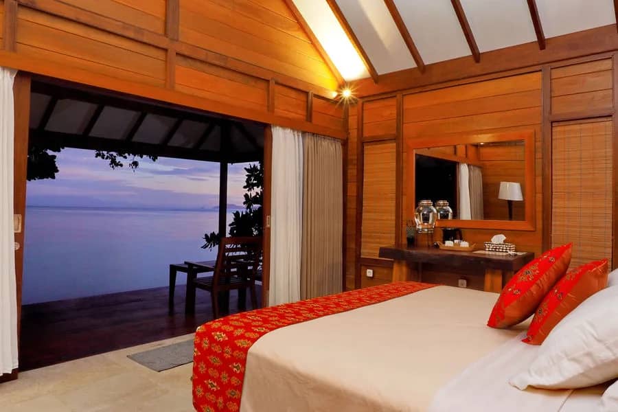 Waterfront - image Waterfront - image