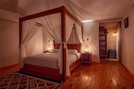 Superior Tent - image