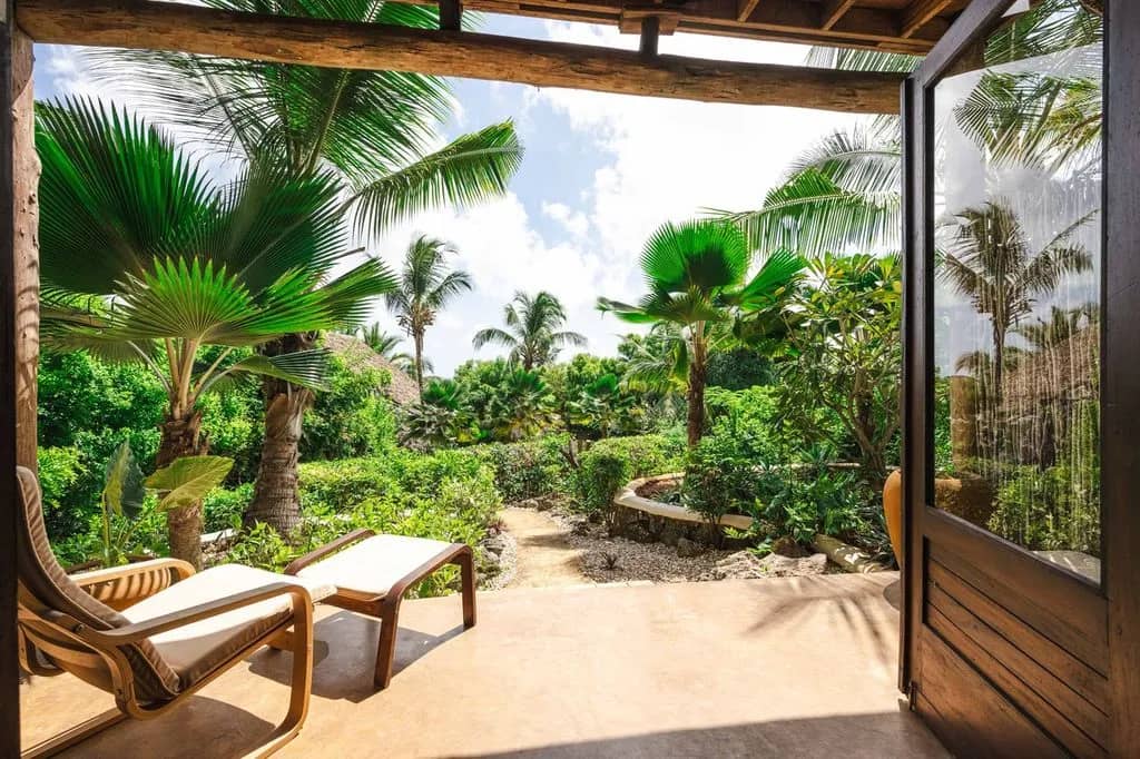 Deluxe Suite with Garden View - image