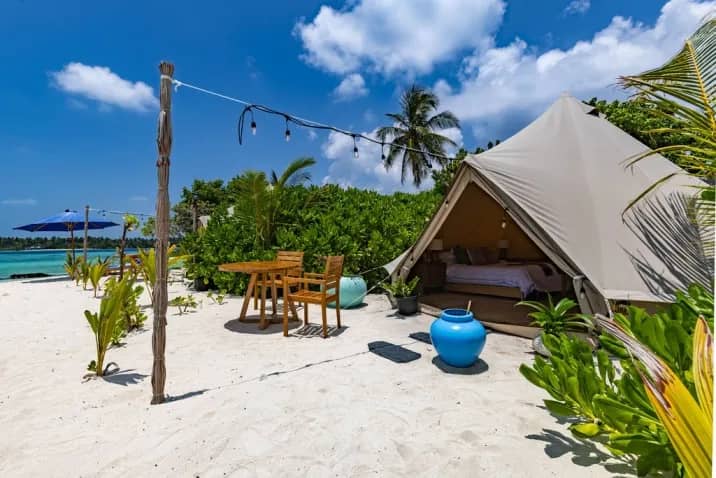 On-the-Beach Luxury Tent - image
