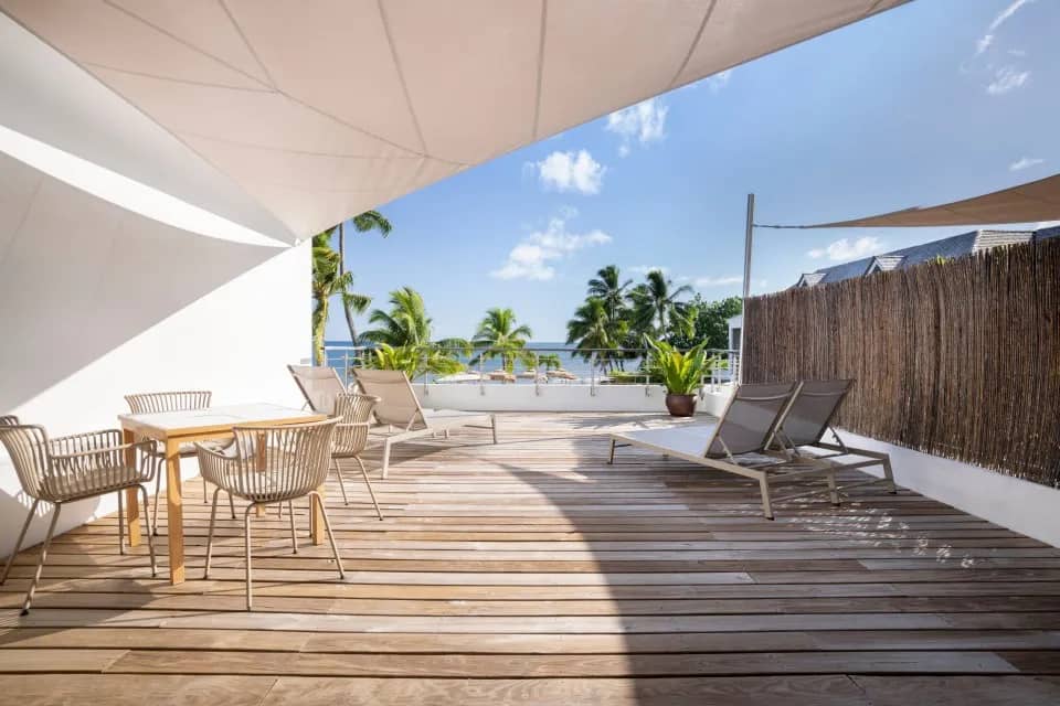 1 Bedroom Upper Floor with Solarium - image