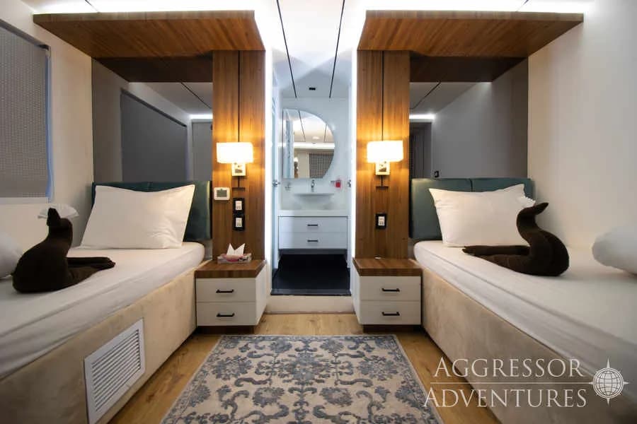 Red Sea Aggressor IV Deluxe Cabin - image