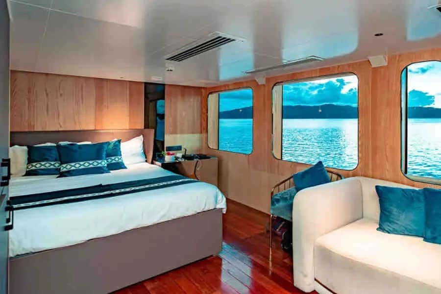 Master Seaview Cabin - image