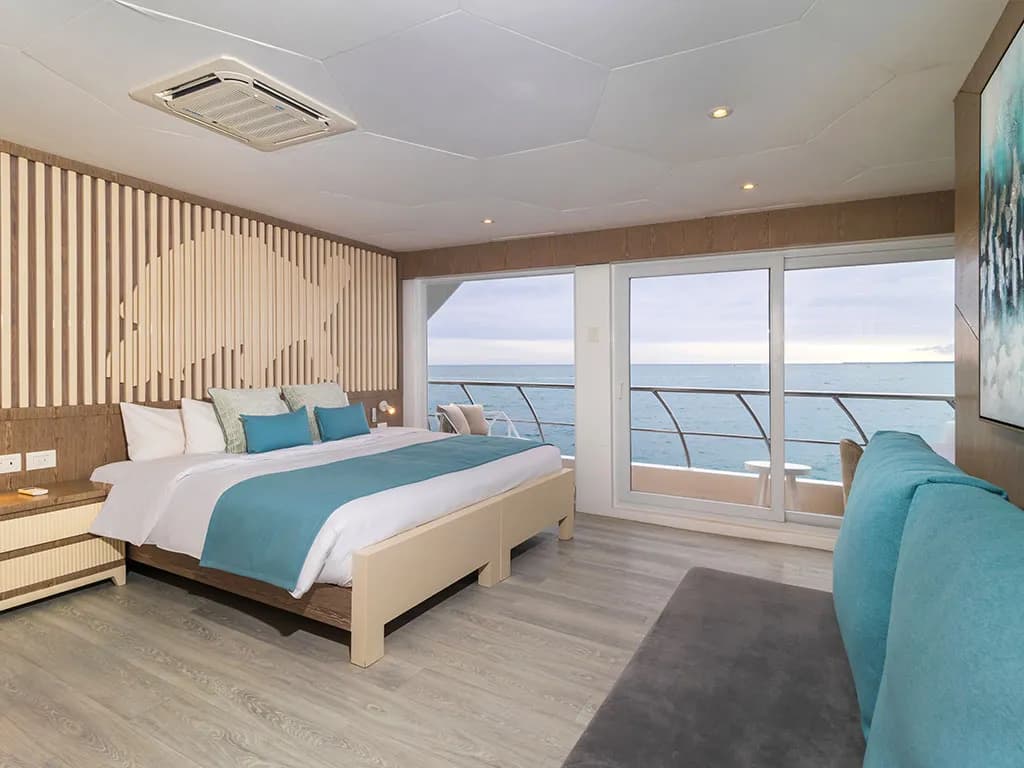 Golden Suites - image