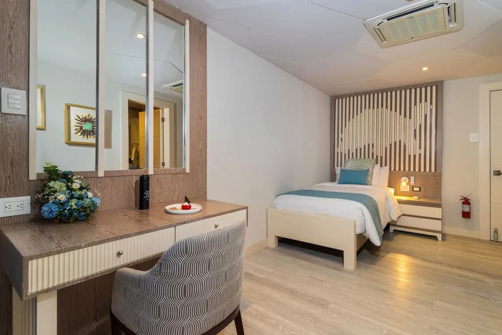 Single Cabin - image