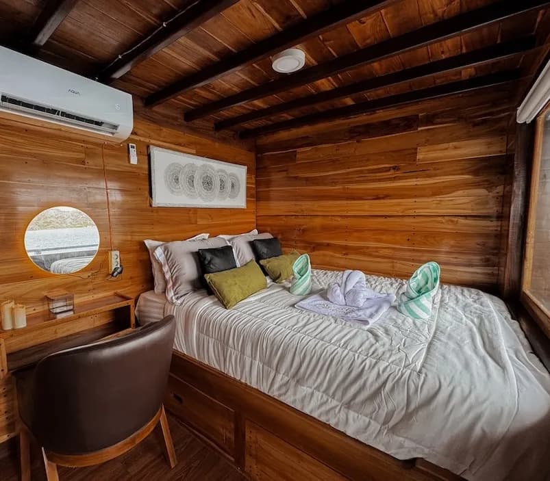 Signature Ocean Cabin - image