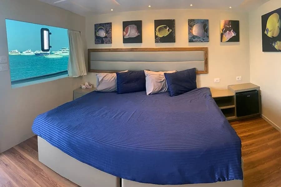 King Suite Main Deck - image