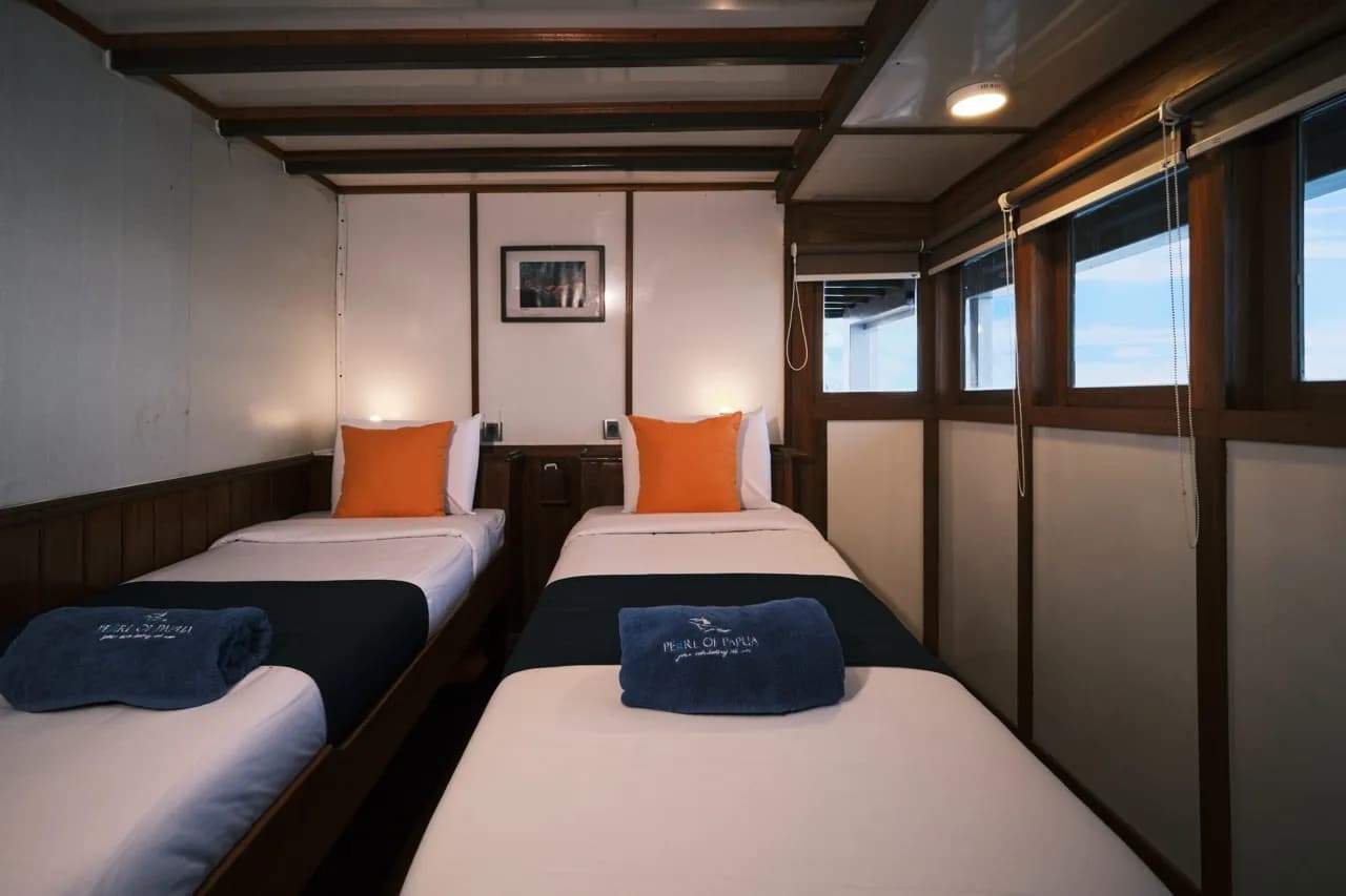 Trevally Deluxe Twin Cabin Upper Deck - image