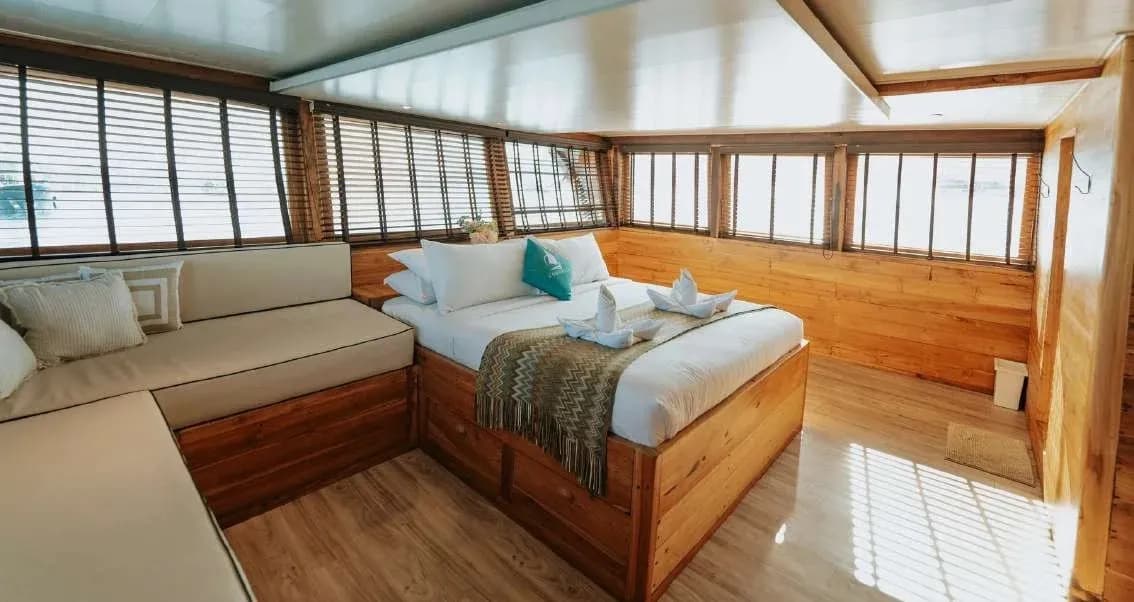 Diamond Cabin - image