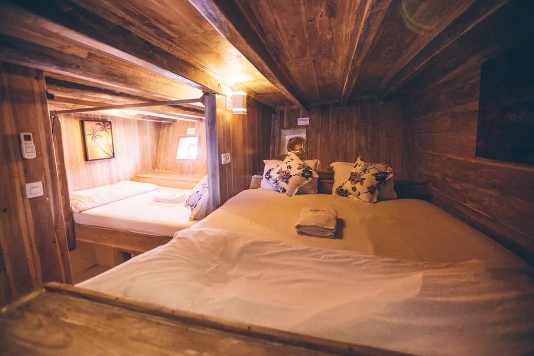 Twin Bedroom - image