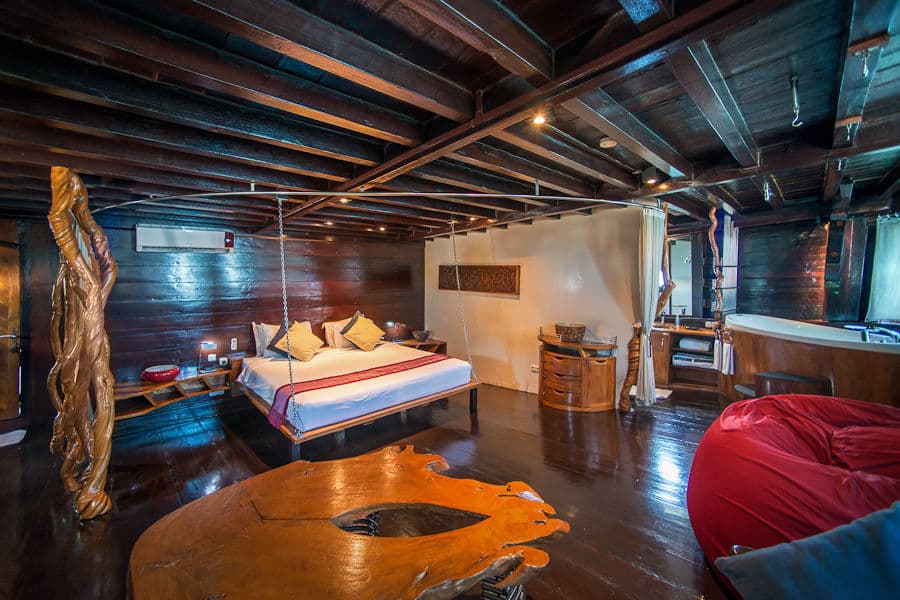 Master Suite Main Deck - image