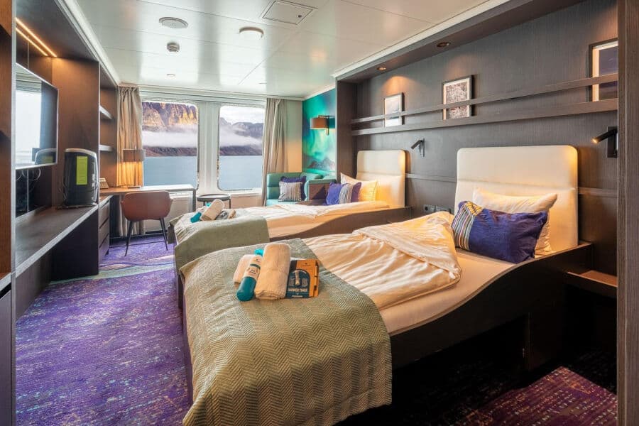 Twin Deluxe  - image