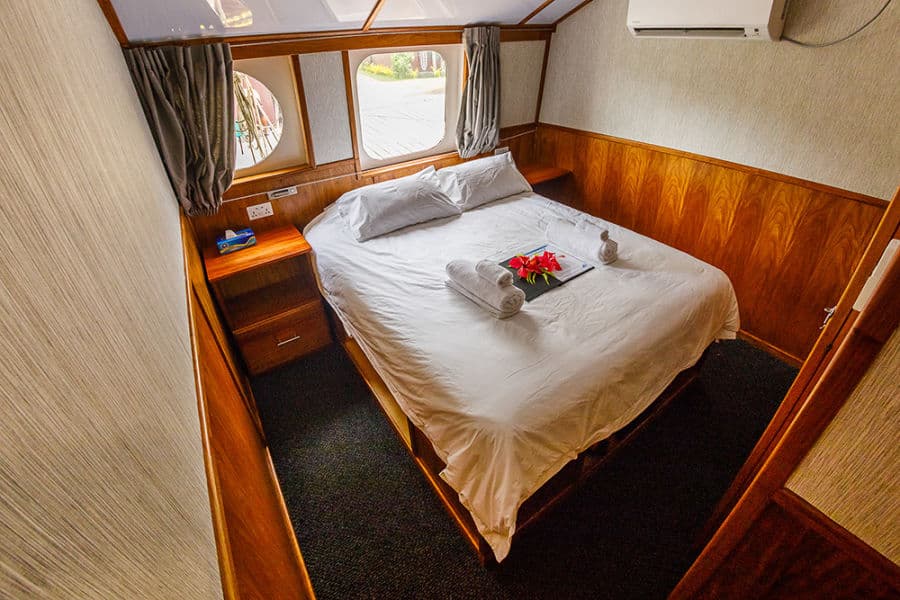 Queen Main Deck - image