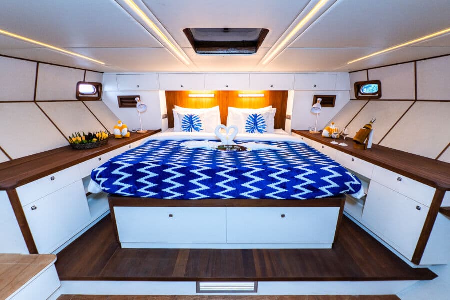 Master Cabinet Lower Deck - image