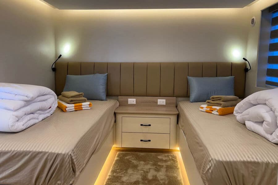 Twin Bed Upper Deck - image