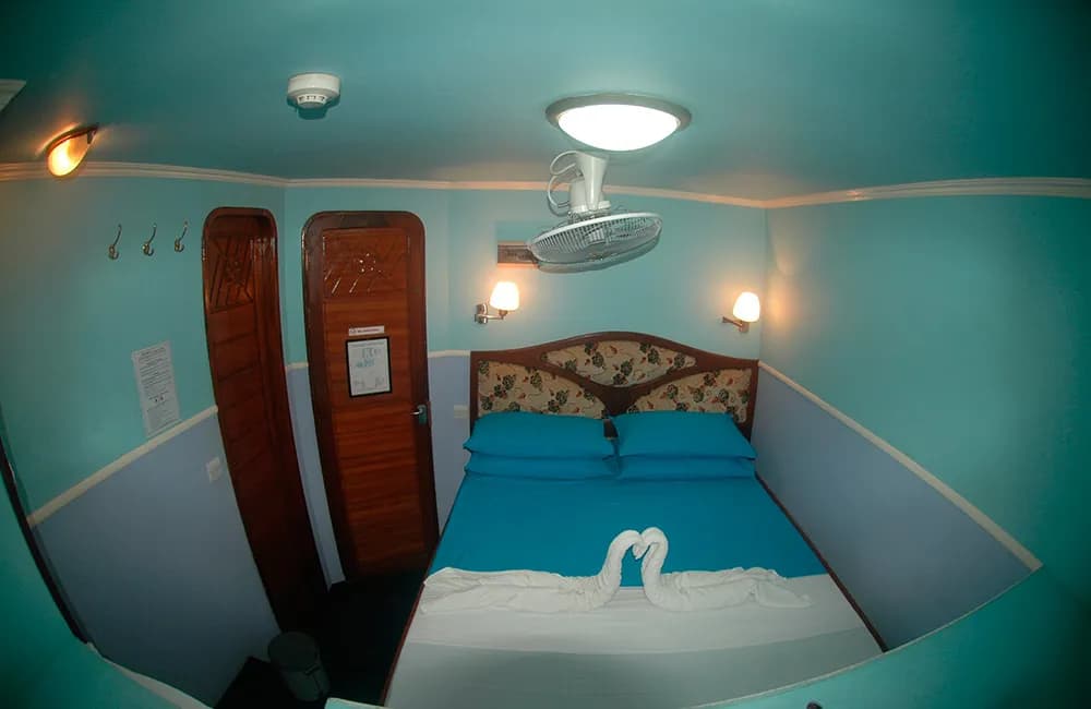 Double Bed Cabin - image Double Bed Cabin - image