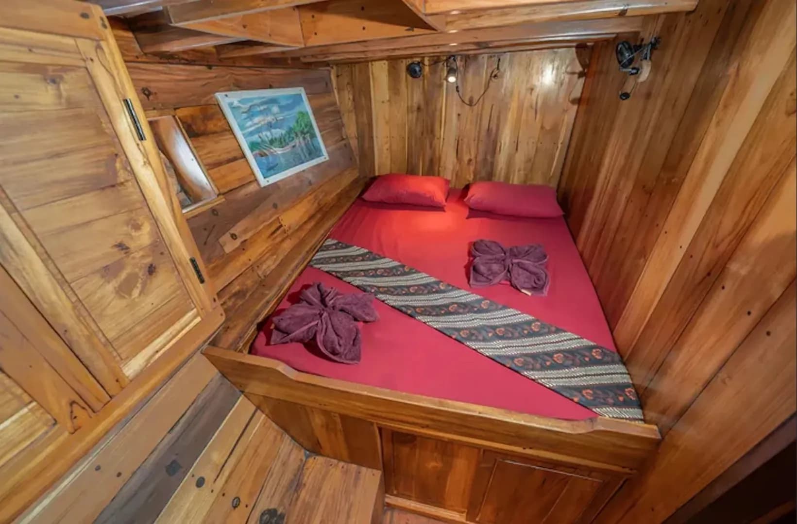 Double Cabin - image Double Cabin - image