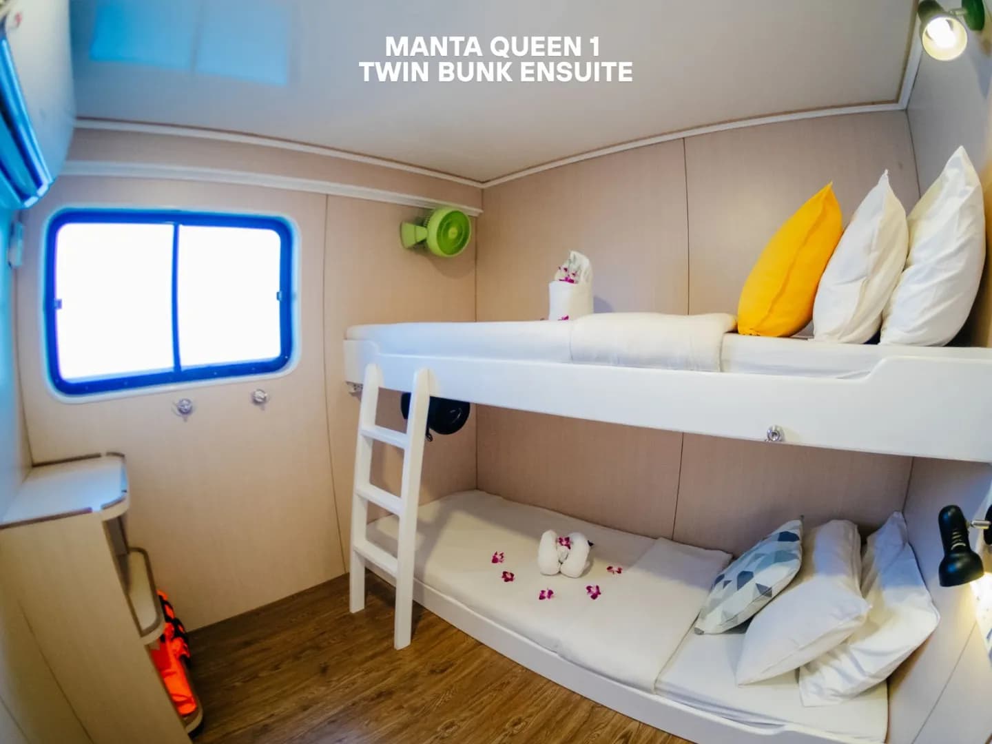 Twin Bed Ensuite Cabin - image Twin Bed Ensuite Cabin - image