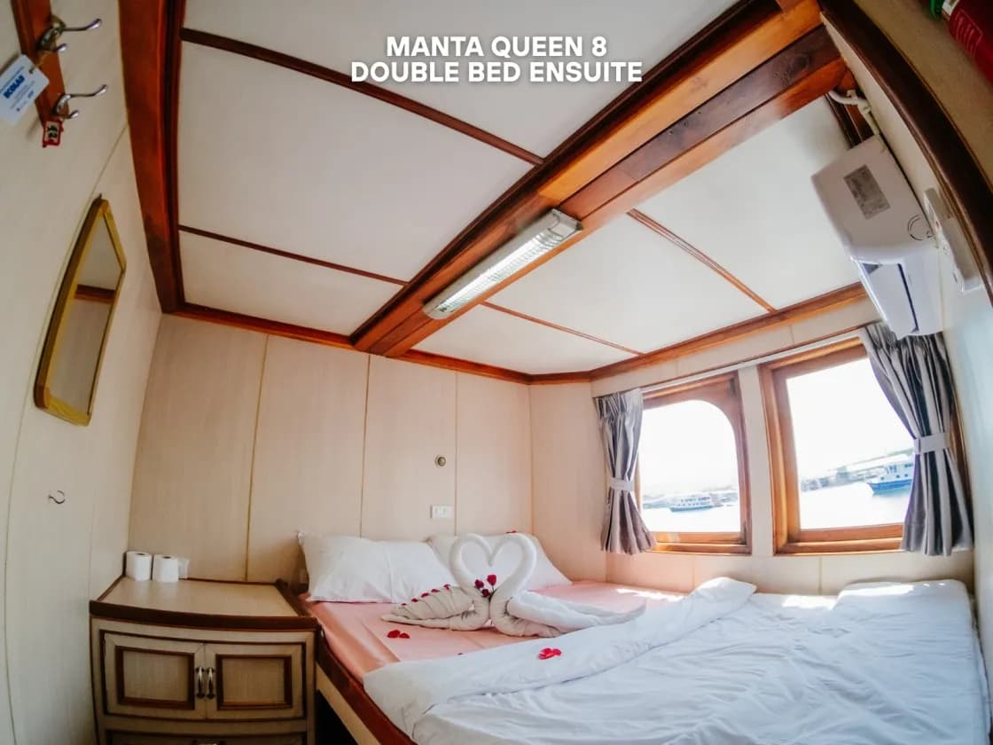 Double Bed Ensuite Cabin - image Double Bed Ensuite Cabin - image