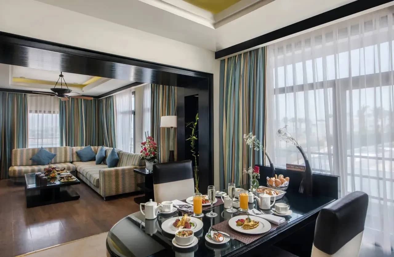 Executive Suite - image Executive Suite - image