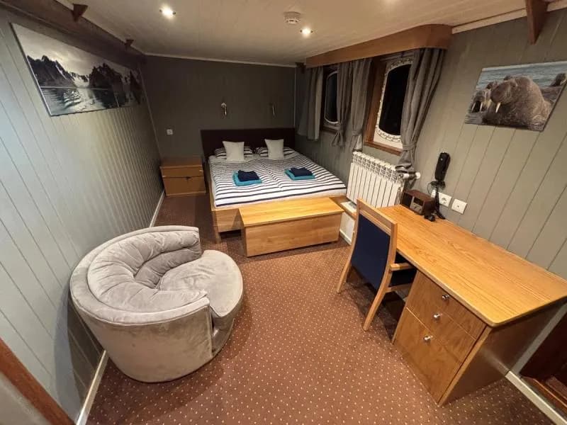 Suite with Double Bed - image Suite with Double Bed - image