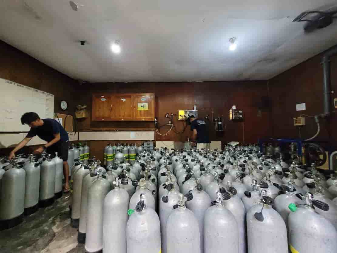 Thumbnail 1 Thumbnail 1