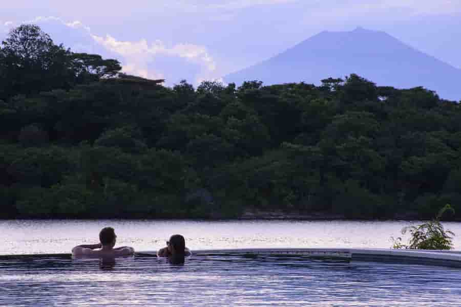 Thumbnail 4 Thumbnail 4