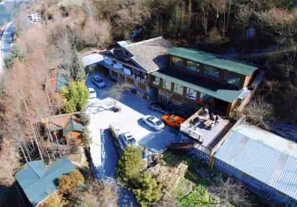 Thumbnail 3 Thumbnail 3