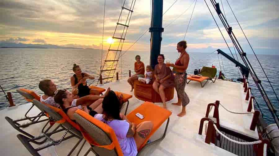 Thumbnail 9 Thumbnail 9