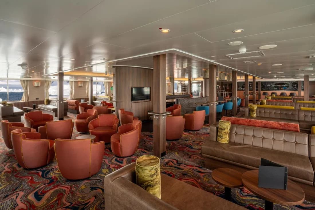 M/V Hondius Lounge