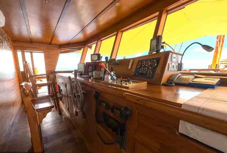 Thumbnail 9 Thumbnail 9