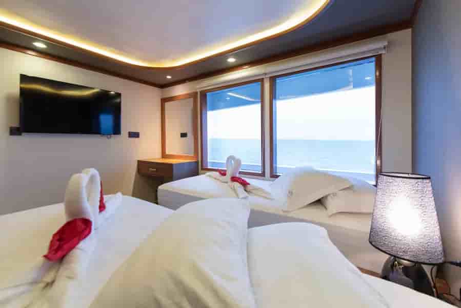 Thumbnail 3 Thumbnail 3