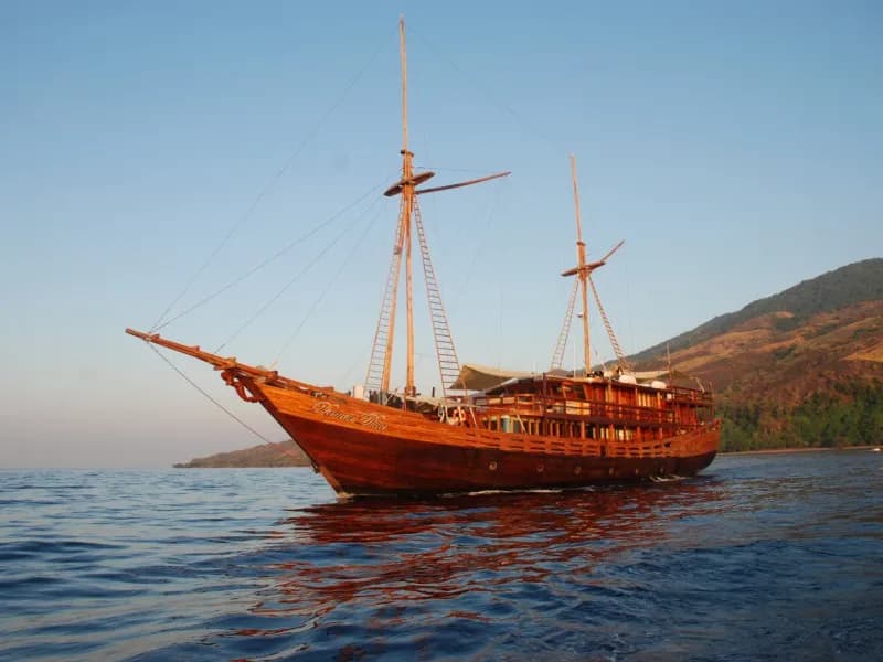 Exterior view of the Damai I Liveaboard