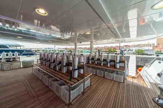 Thumbnail 9 Thumbnail 9