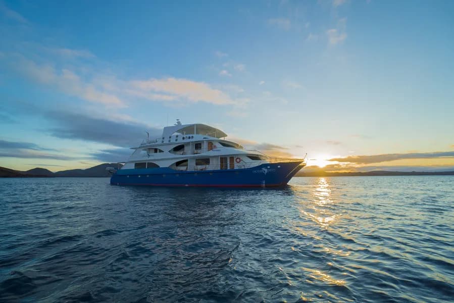 M/C Ocean Spray Galapagos exterior