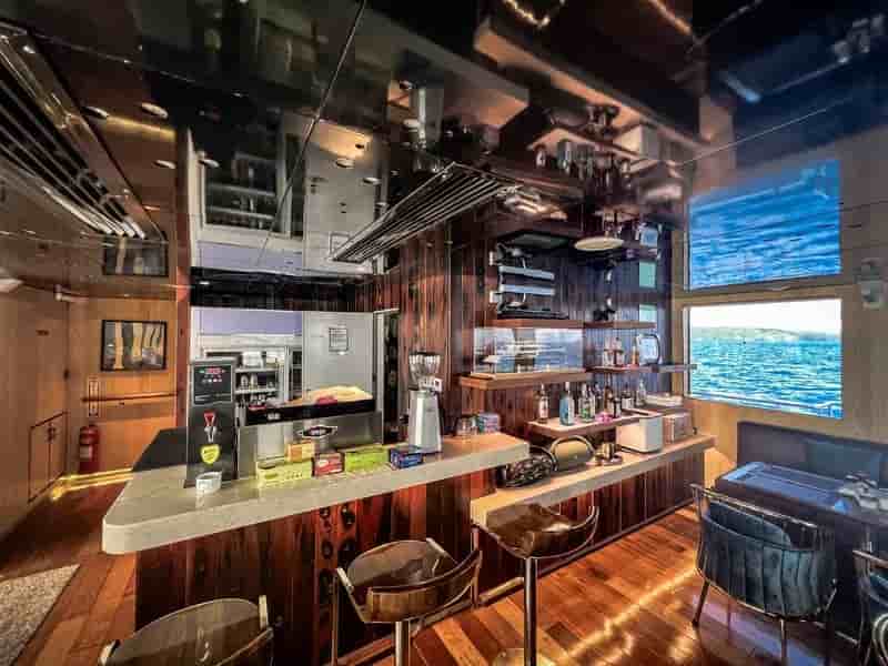 Thumbnail 9 Thumbnail 9