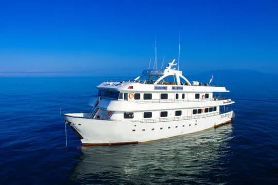 Yacht Solaris Galapagos