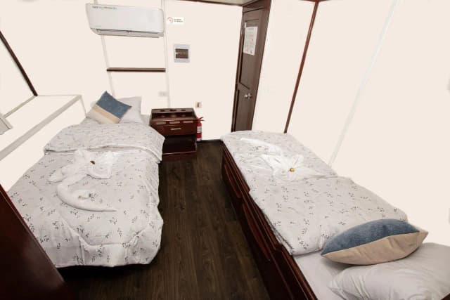 Galapagos Master Galapagos Master