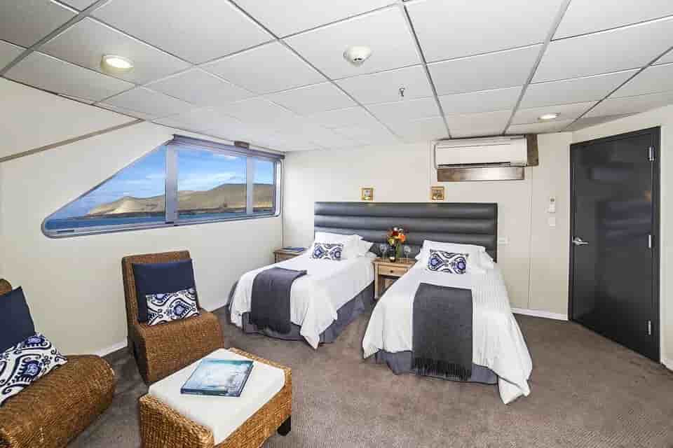 Thumbnail 4 Thumbnail 4