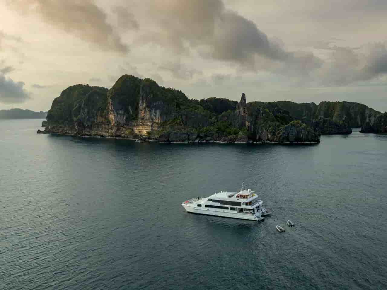 Thumbnail 3 Thumbnail 3