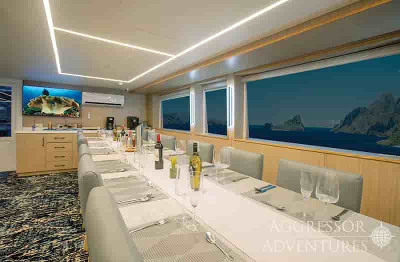 Thumbnail 9 Thumbnail 9