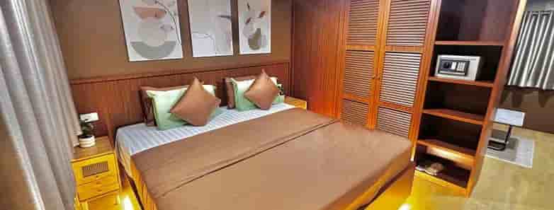 Thumbnail 9 Thumbnail 9