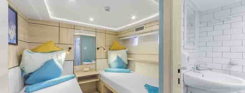 Thumbnail 5 Thumbnail 5