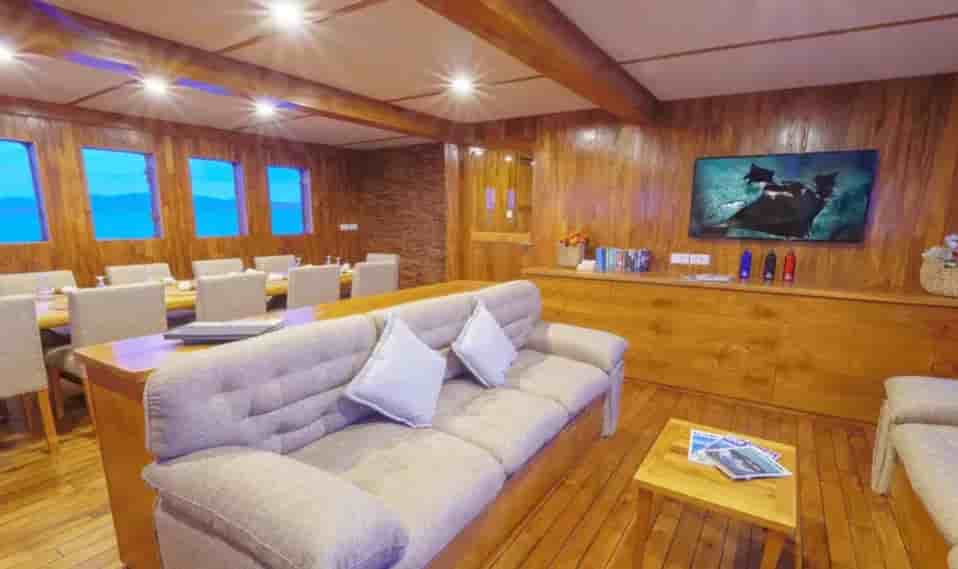 Thumbnail 6 Thumbnail 6