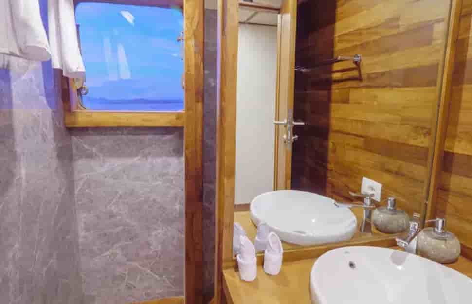 Thumbnail 7 Thumbnail 7