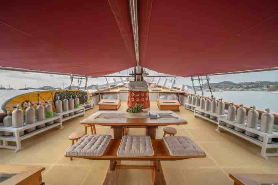 Thumbnail 9 Thumbnail 9