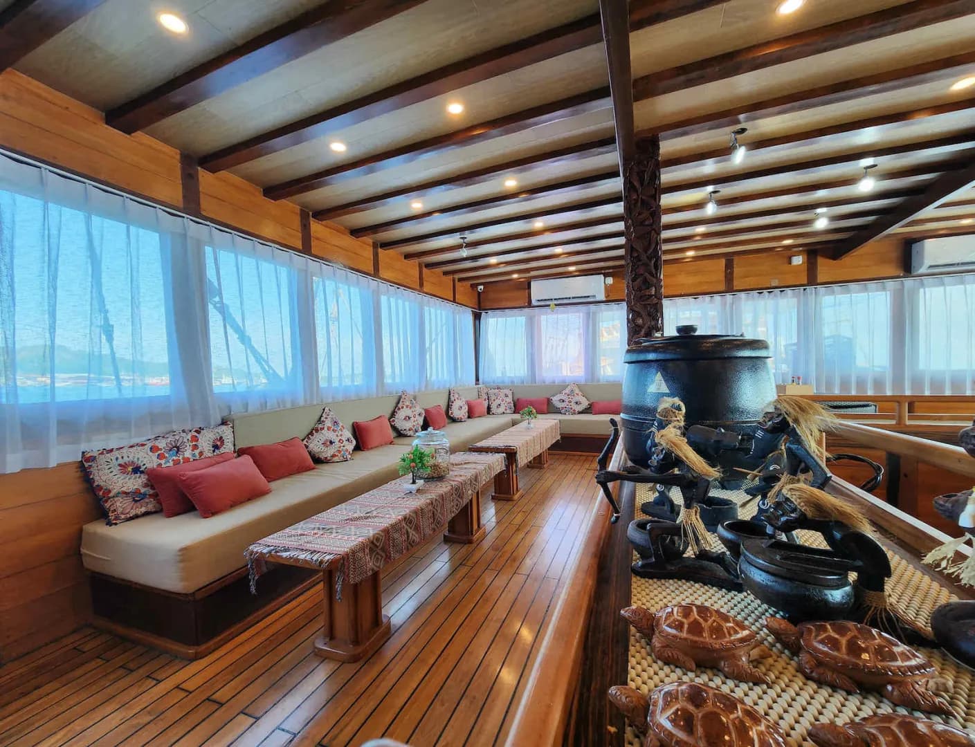 Indoor salon with couches