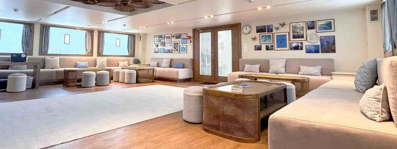 Thumbnail 3 Thumbnail 3