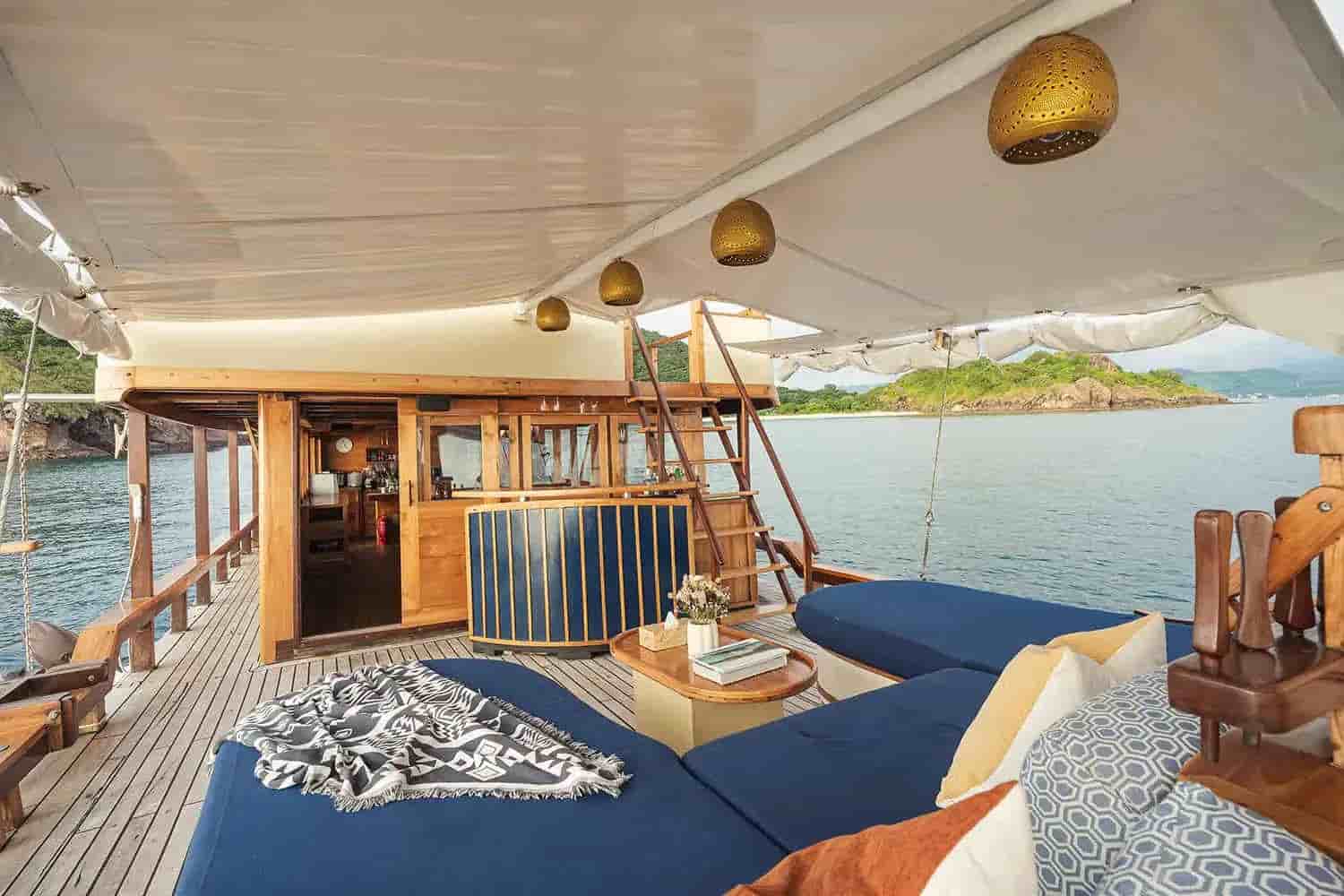 Thumbnail 9 Thumbnail 9